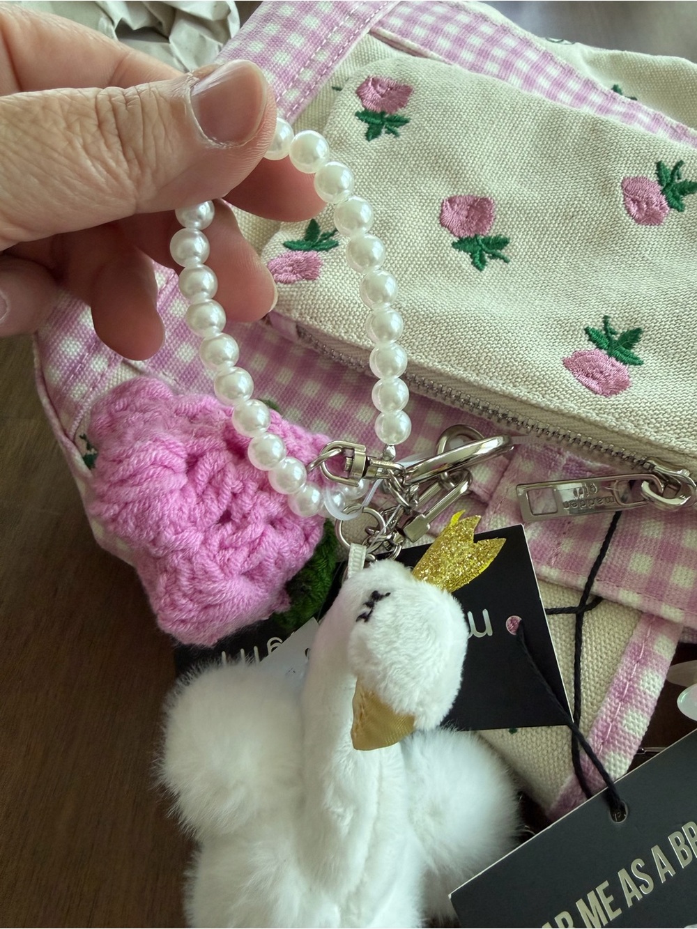 Madden Girl Pink & Cream Gingham Floral Embroidered Canvas Tote - Picture 8 of 9